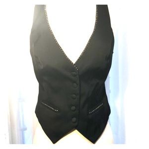 1 time used Black vest